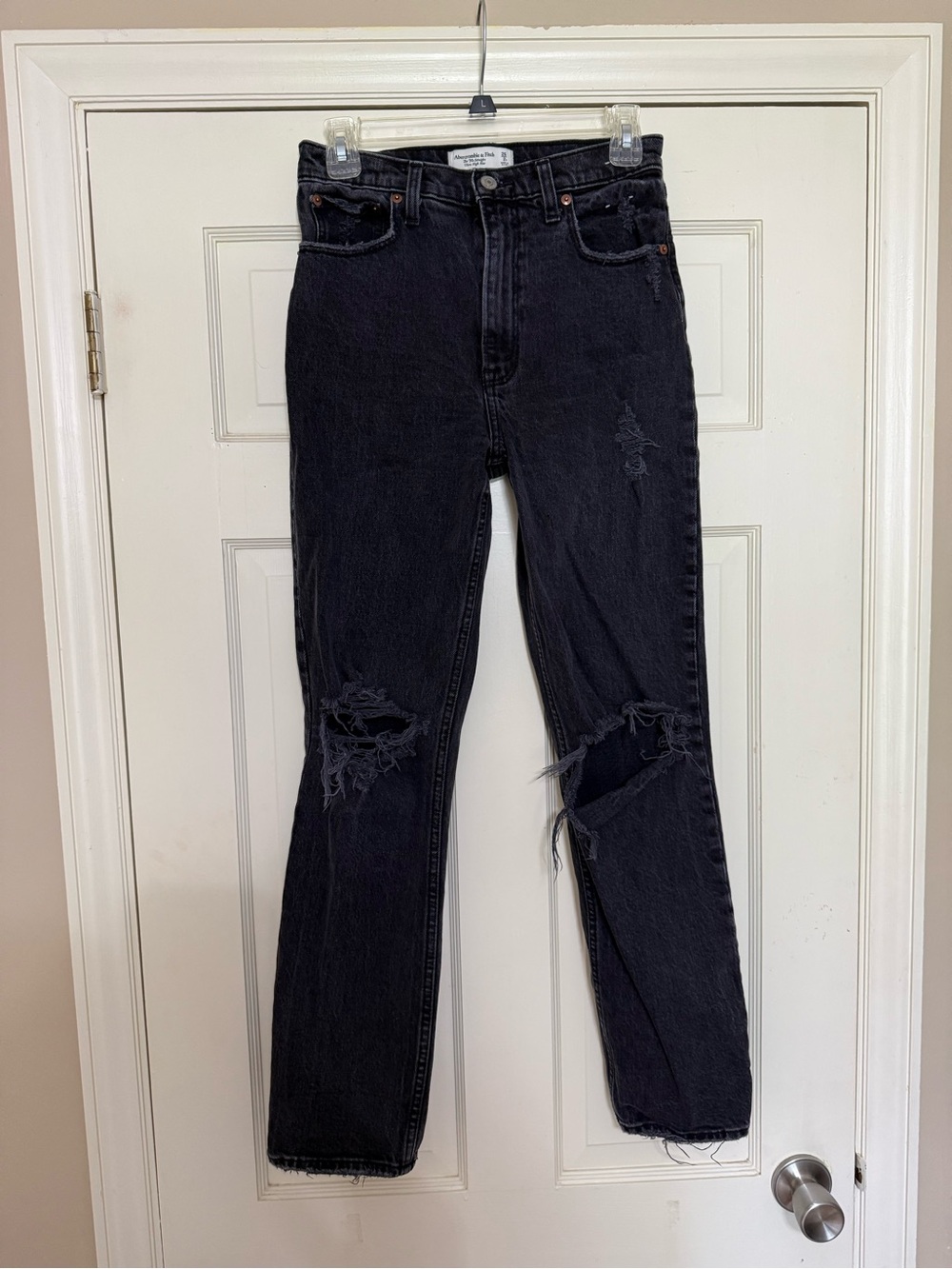 Abercrombie & Fitch 90s Straight Ultra High Rise Black Jeans - 26 or 2